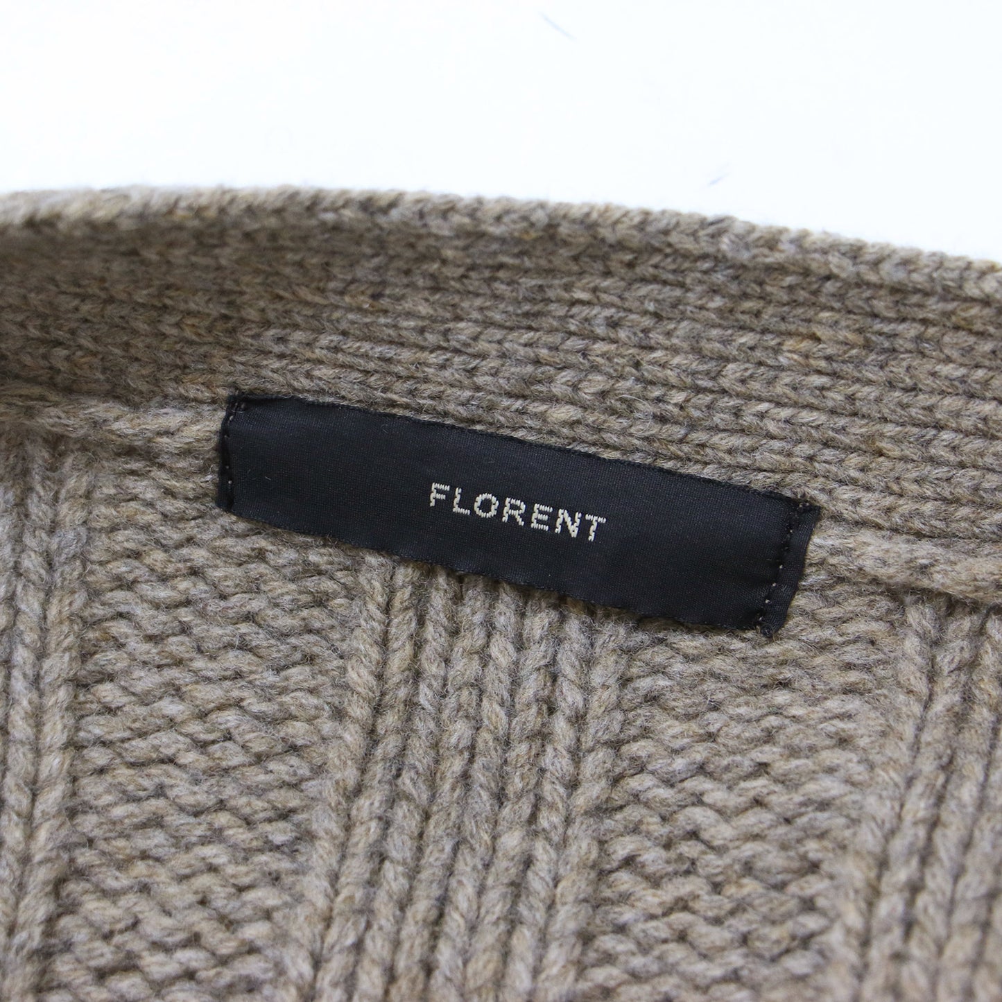 カーディガン ニット ミドル 長袖 ボタンレス ケーブル編み リブ ウール 240508