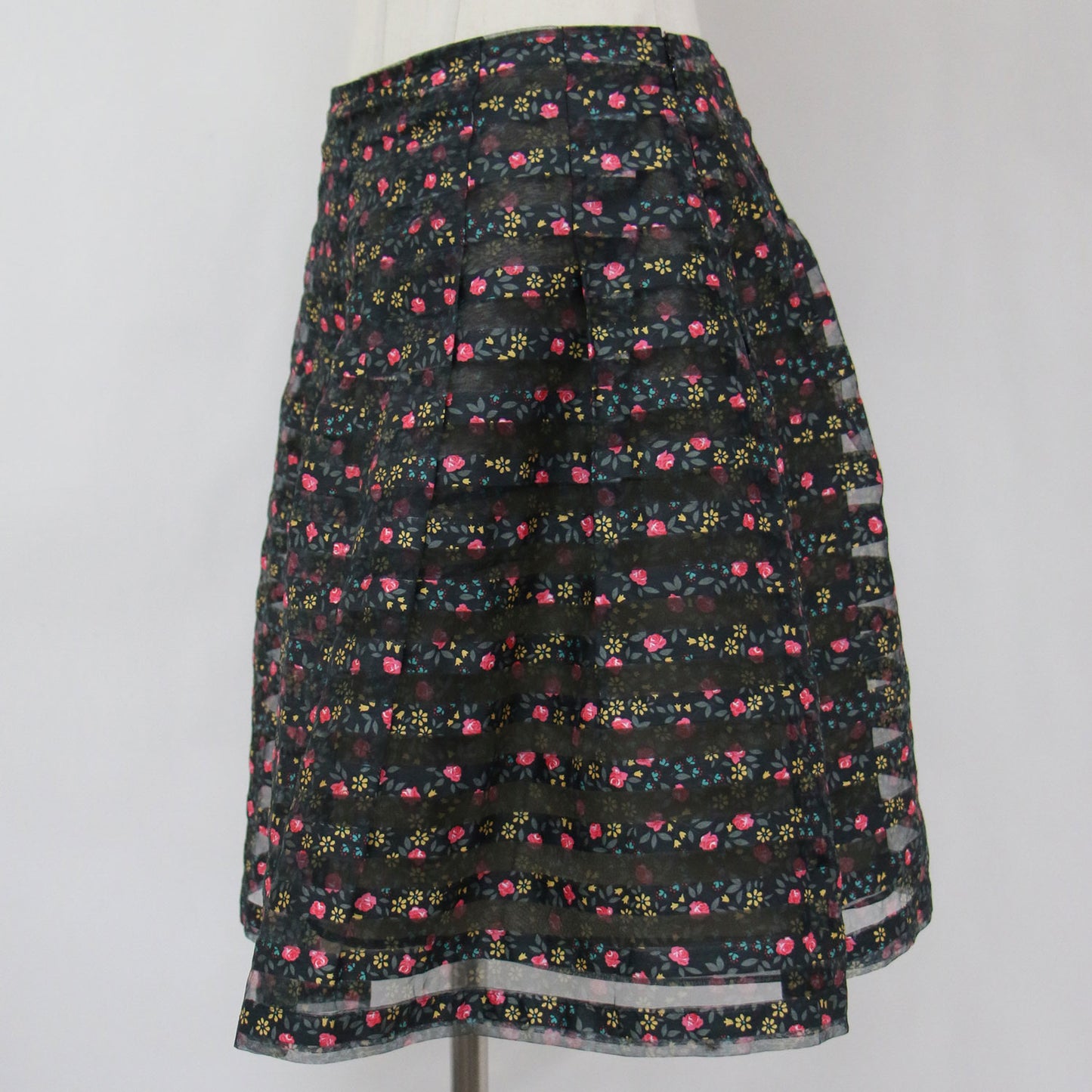 スカート ミディ丈 ひざ丈 タック Aライン ボーダー 花柄 フラワープリント オーガンジー 240618