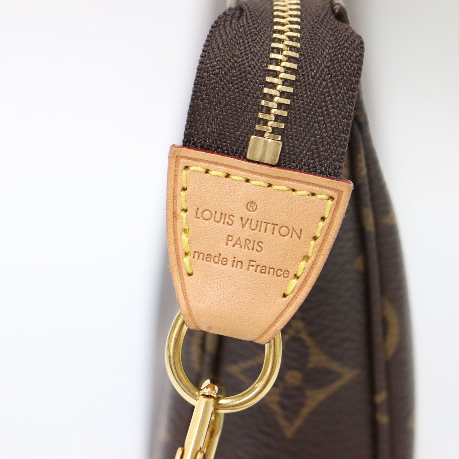 LOUIS VUITTON (ルイヴィトン) モノグラム ポシェット アクセ LOUIS VUITTON (ルイヴィトン) モノグラム ポシェット アクセ