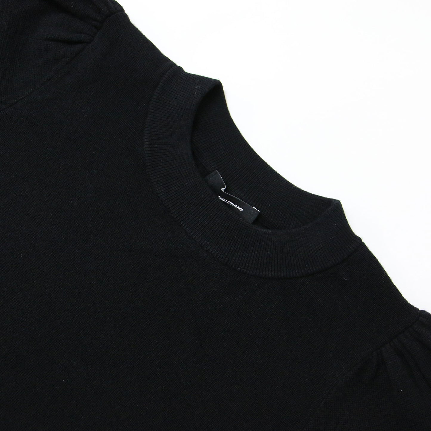 パフスリーブ プルオーバー ニット / クルーネック ボリュームスリーブ 長袖 240911