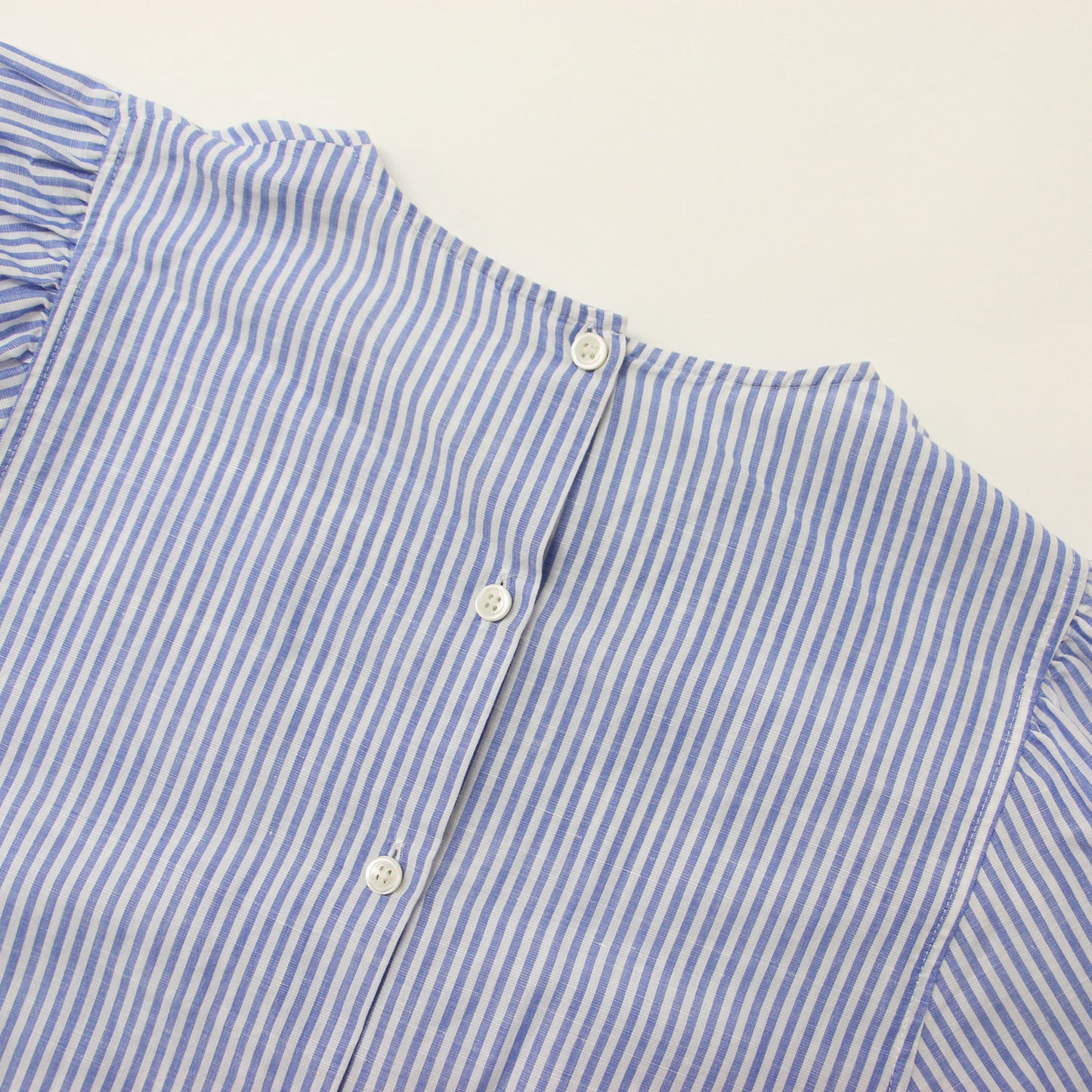 ストライプ コットンリネン 5分袖 ギャザー ブラウス / ボリュームスリーブ シャツ 240904