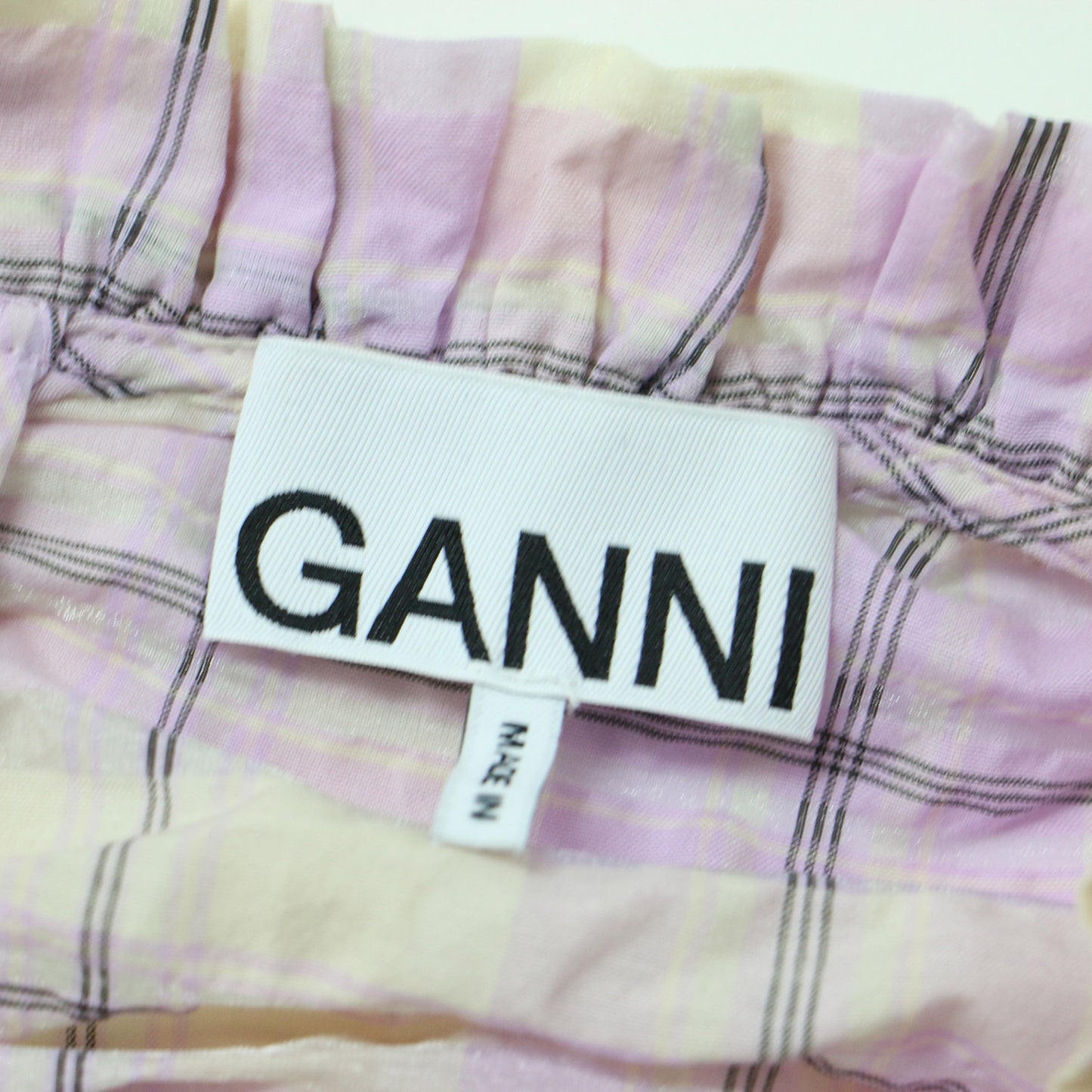 シアサッカー チェック柄 ギャザー ミニ丈 ワンピース / 半袖 パフスリーブ フリル コットン 241029