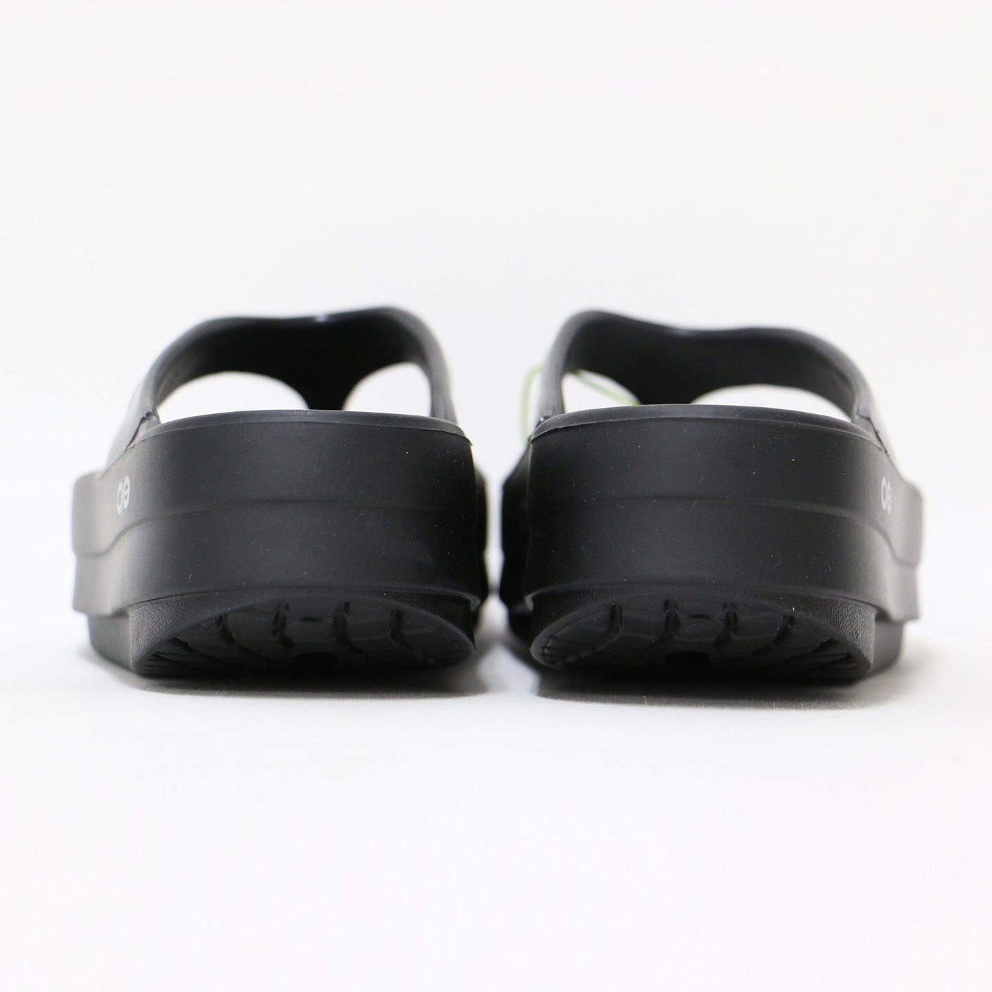 ウーメガ 厚底 トング サンダル / OOmega ビーチサンダル ボリュームソール