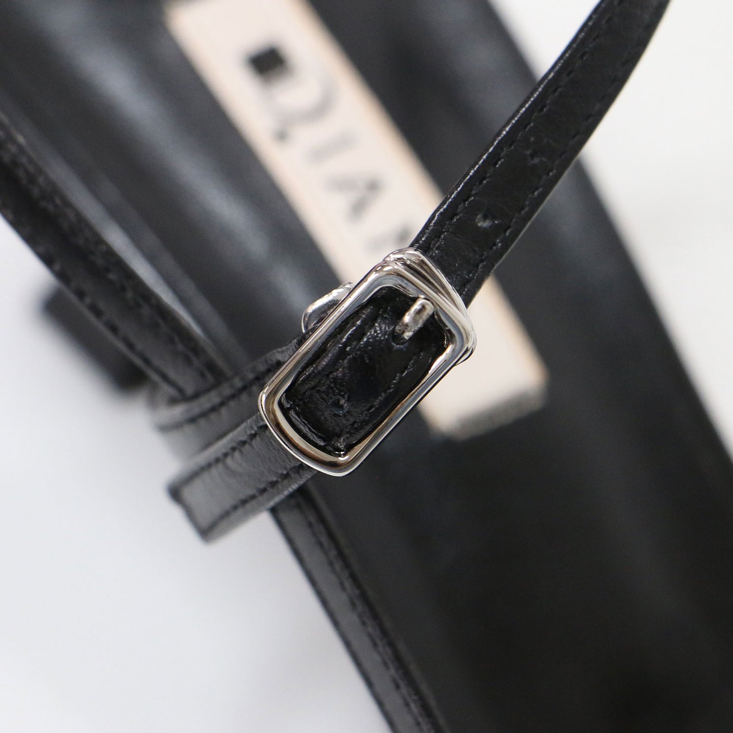 24春夏 ヌーディー ストリング サンダル / スクエアトゥ ヒール ストラップ スムース 241024