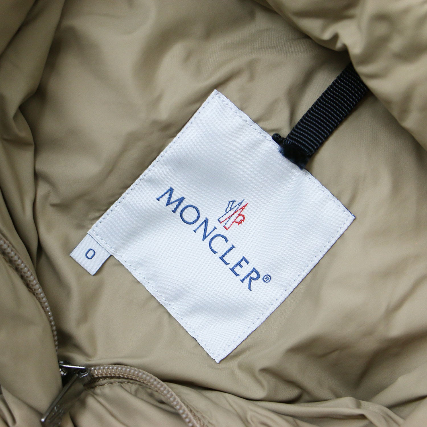 専用　　極美品☘️モンクレール　VALENTINE　　バレンティーヌ MONCLER (モンクレール) ヴァレンティーヌ ダウンジャケット