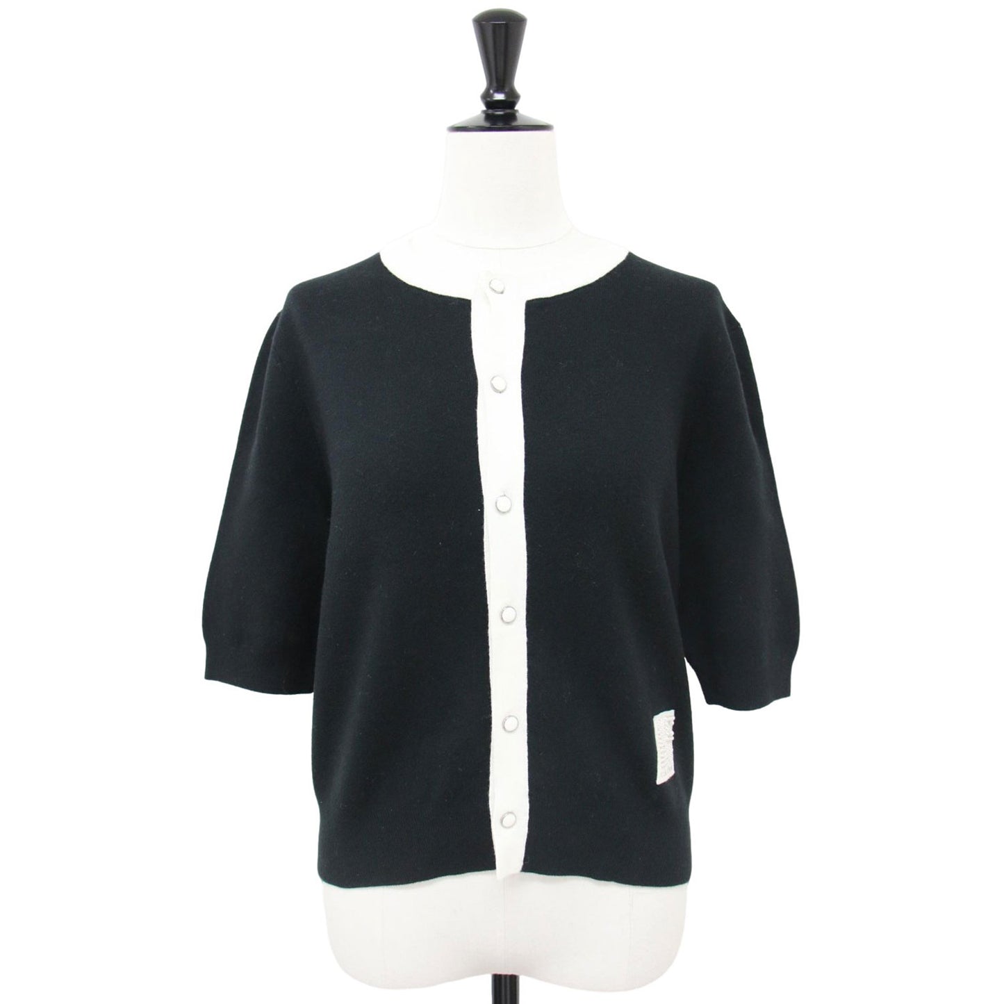 コットン カシミヤ バイカラー ハーフスリーブ カーディガン / ニット 半袖 五分袖 クルーネック パール ビーズ ロゴ