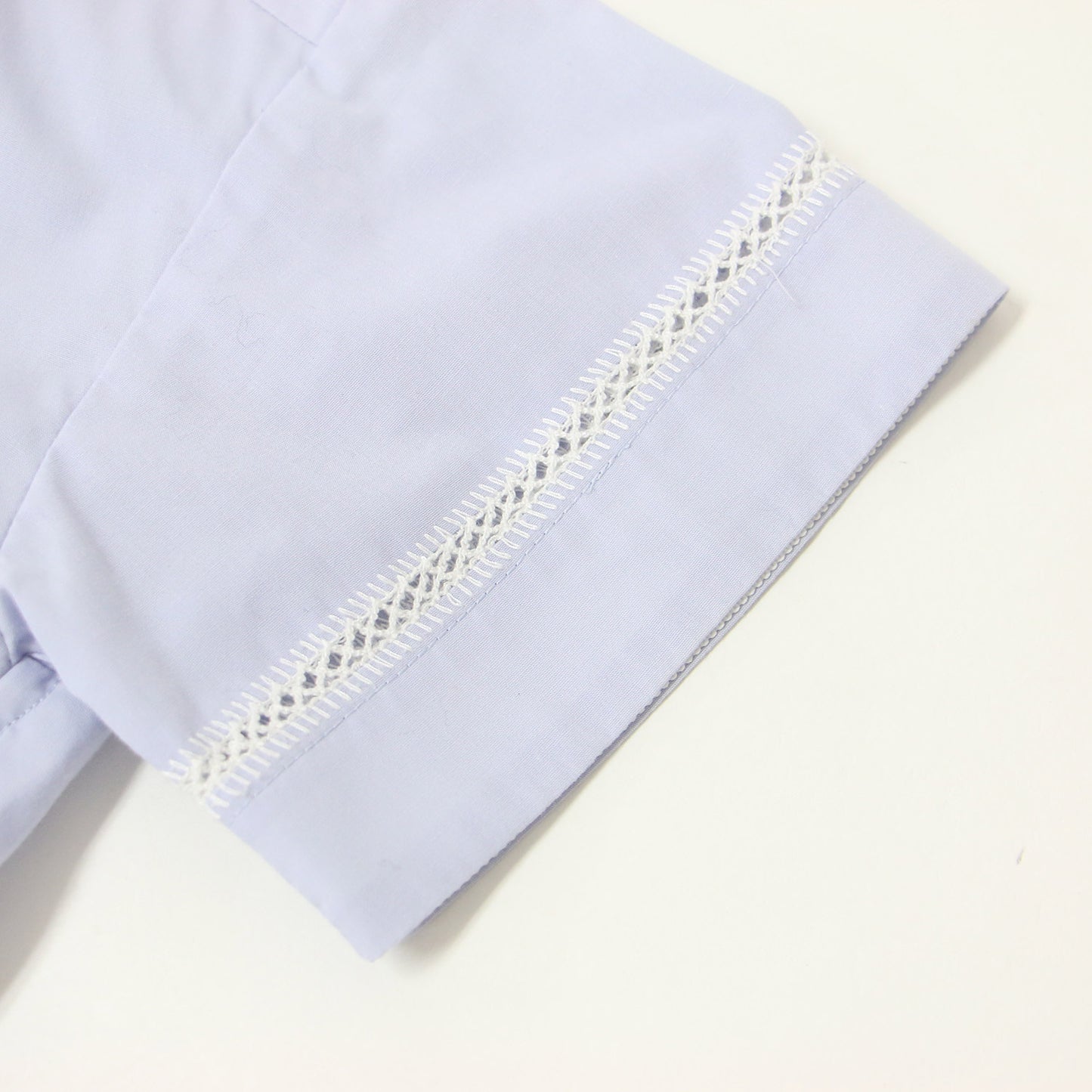 ハトメ リボン ショートスリーブ ブラウス / 半袖 クルーネック はしごレース