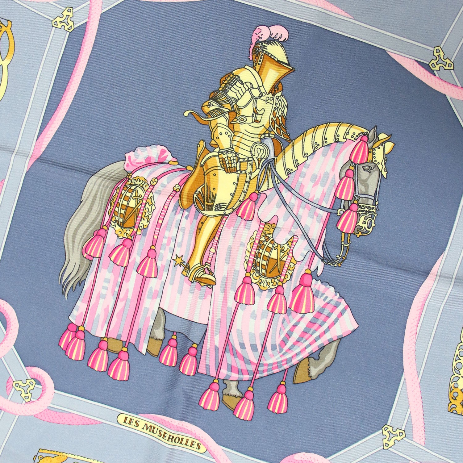 HERMES 折れ曲がる スカーフ カレ90シルク 「LES MUSEROLLES 鼻革」 