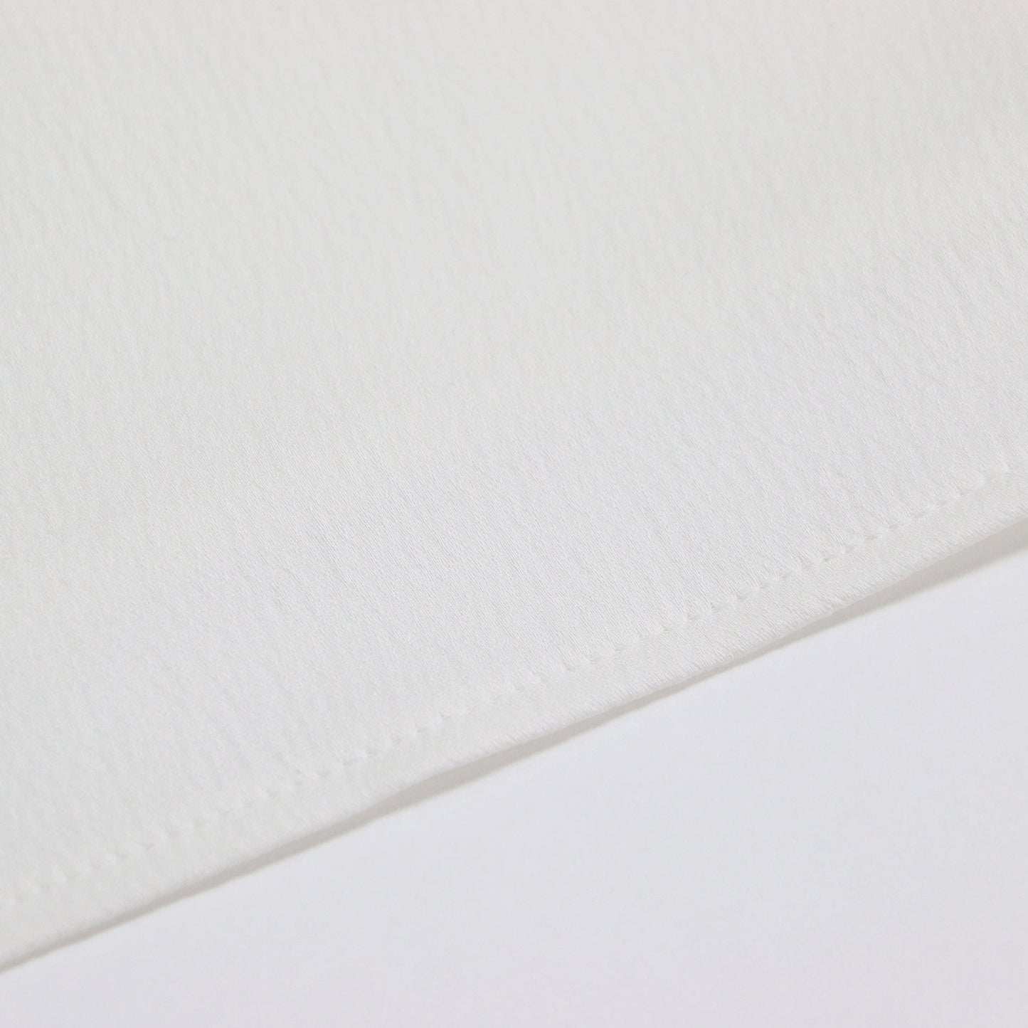 サテン ボートネック フレンチスリーブ ブラウス / プルオーバー ボックスシルエット