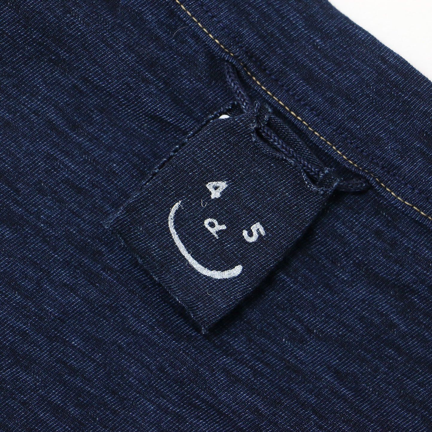 24秋冬 ペーペーくん刺繍のMシャツ 70970073 / ロンT カットソー 長袖 インディゴ染 コットン