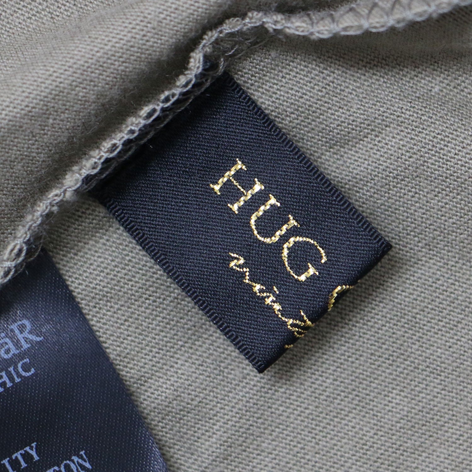 Hug O War (ハグオーワー) 24秋冬 ロゴ プリント ロングスリーブ