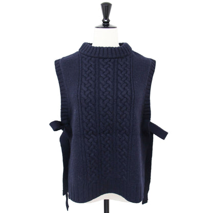 ウール ケーブル編み ニット ベスト / クルーネック サイドリボン プルオーバー