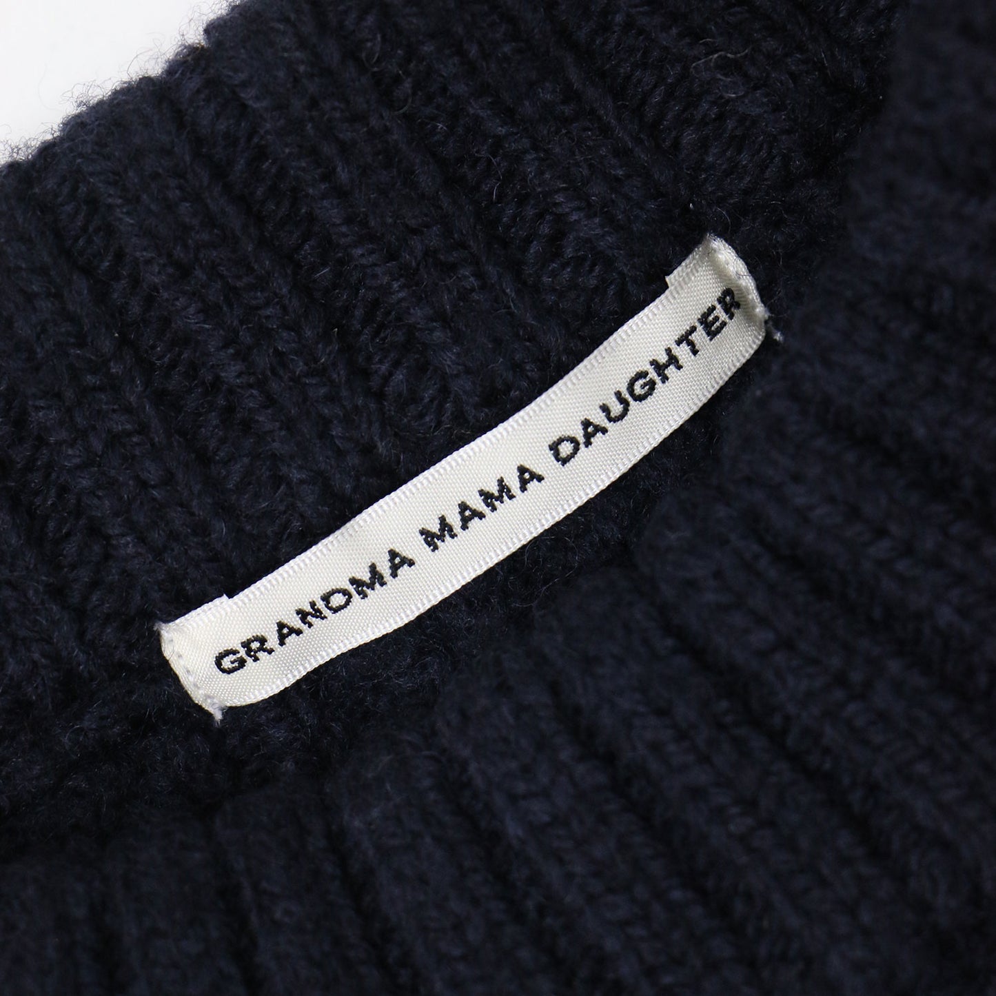 ウール ケーブル編み ニット ベスト / クルーネック サイドリボン プルオーバー