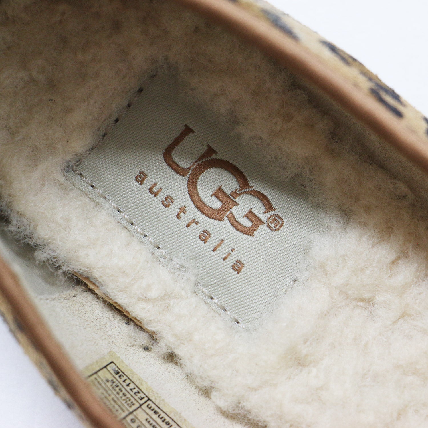 1回使用 美品 UGG アグ レオパード ベージュムートン サボ 24.0 UGG (アグ) レオパード フラット シューズ / スリッポン