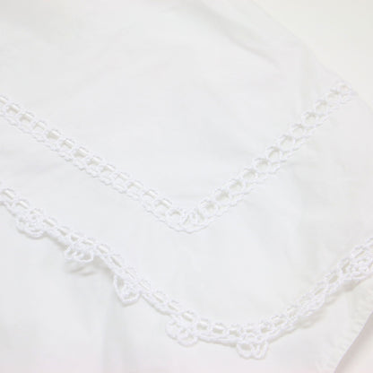 ループ 刺繍 セーラー ブラウス / shirocon ノースリーブ ビックカラー ラウンド スクエア スリット
