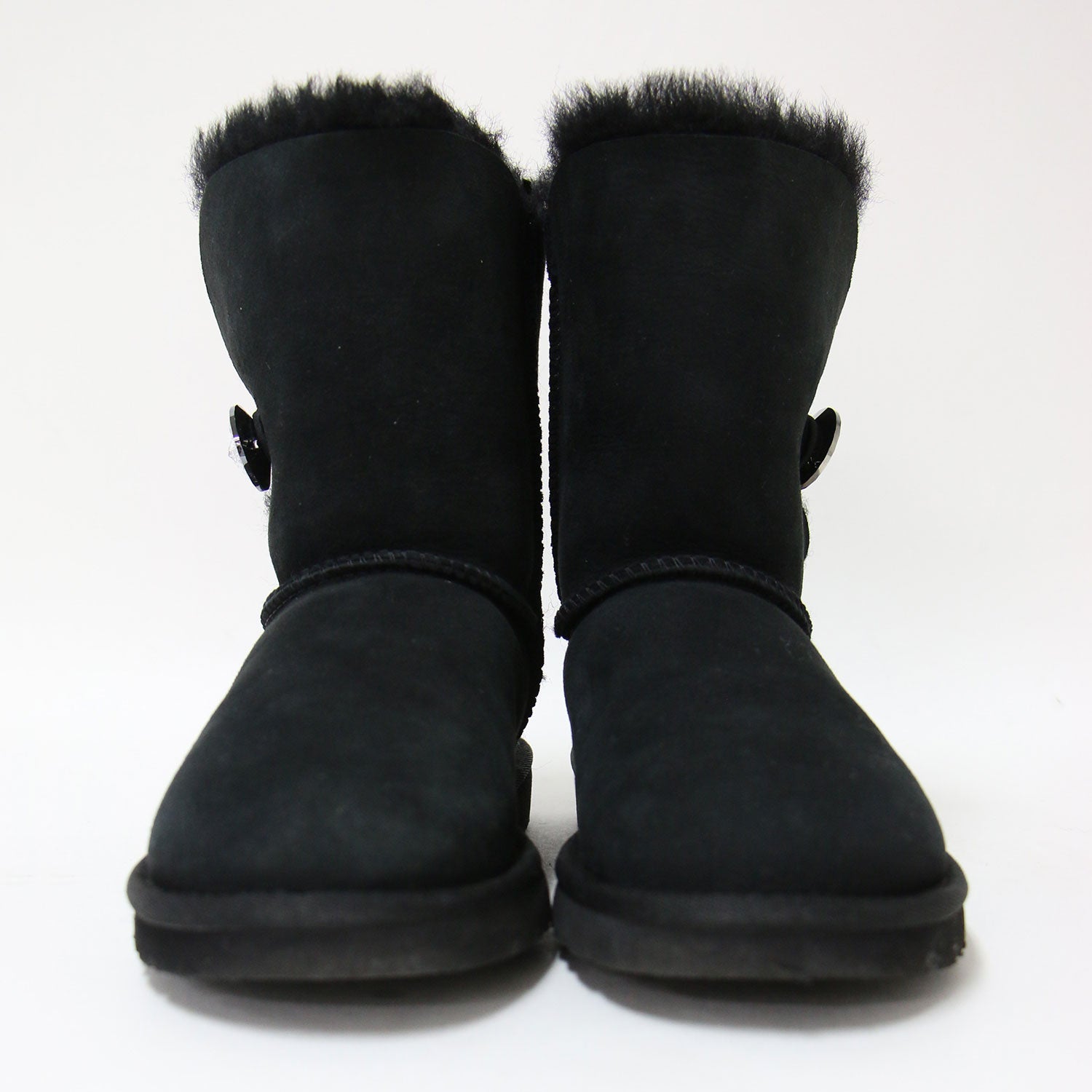 UGG (アグ) ベイリーボタン ブリング ショート ムートンブーツ 