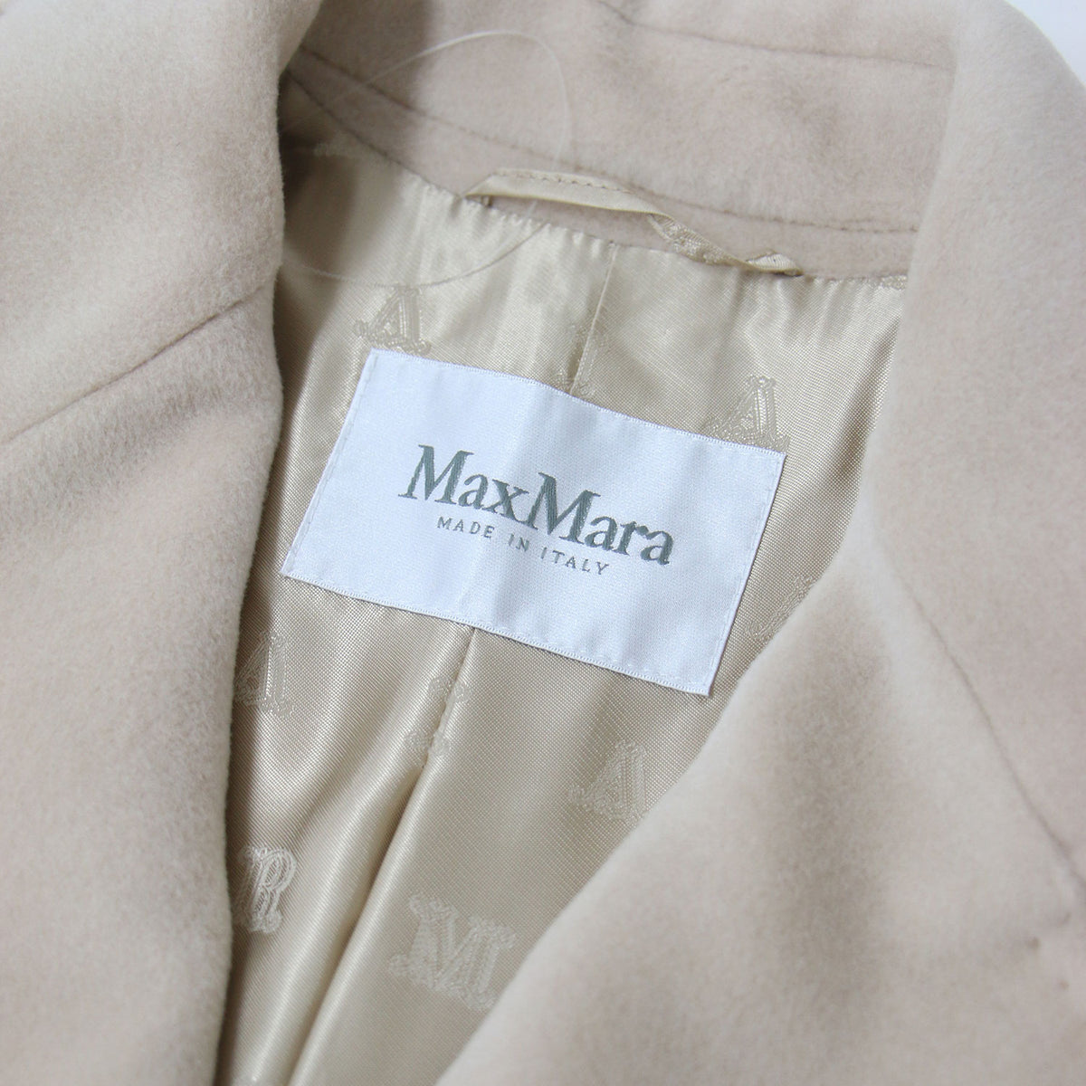 23秋冬 ピラ ウール カシミヤ ビーバー ベルト付き コート / ダブルブレスト ミドル丈 PILA