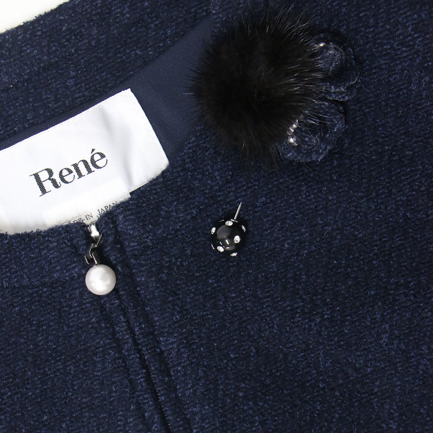 ツイード セットアップ / コサージュ付き ノーカラー ジャケット フレア ミニ スカート