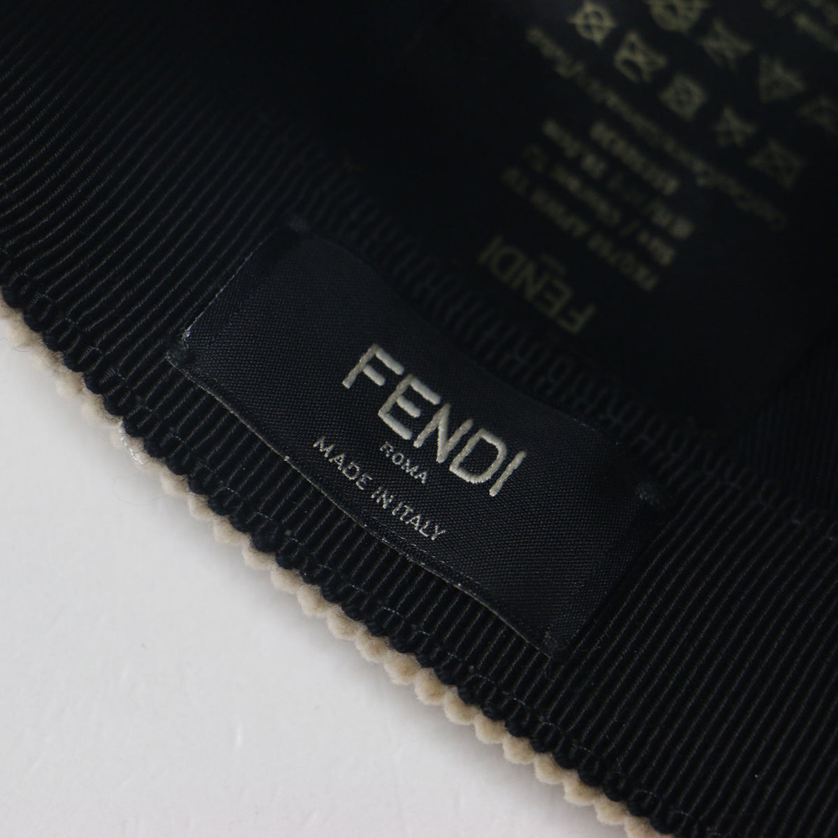 コーデュロイ ベースボール キャップ / FF ロゴ 刺繍 帽子