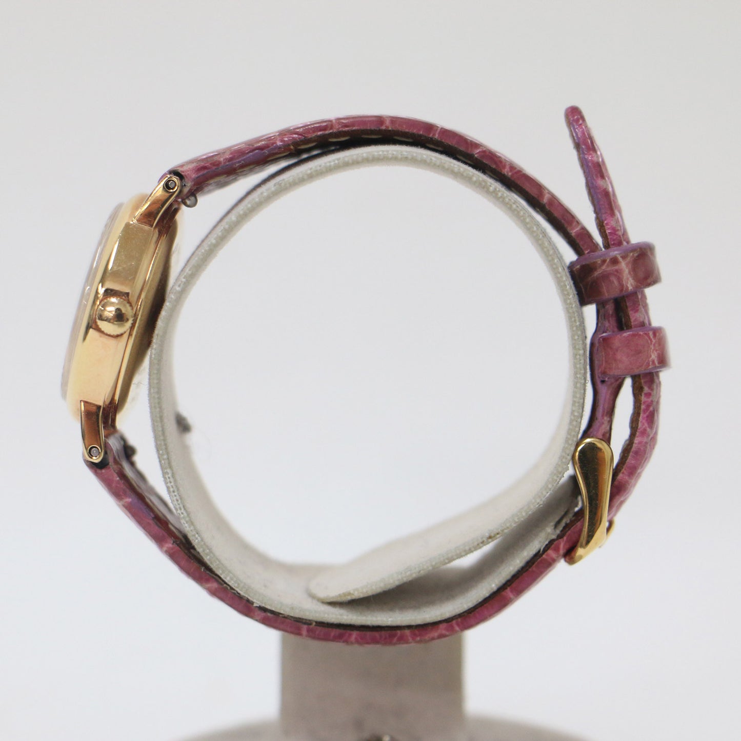 × HIROB 別注 レザー ベルト 腕時計 / ラウンド 丸形 クォーツ 型押し