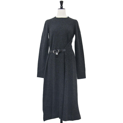 23秋冬 パドロック ベルト ニット ワンピース KW0953 YN0170 / ミディ丈 長袖 クルーネック フレア ウール