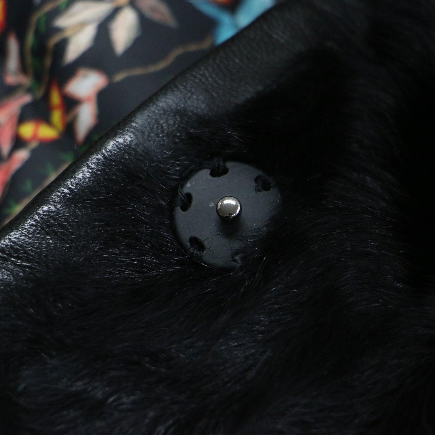 ファー ダウン リバーシブル コート / ロング スタンドカラー ペイズリー柄 カーリーヘア レザーパイピング