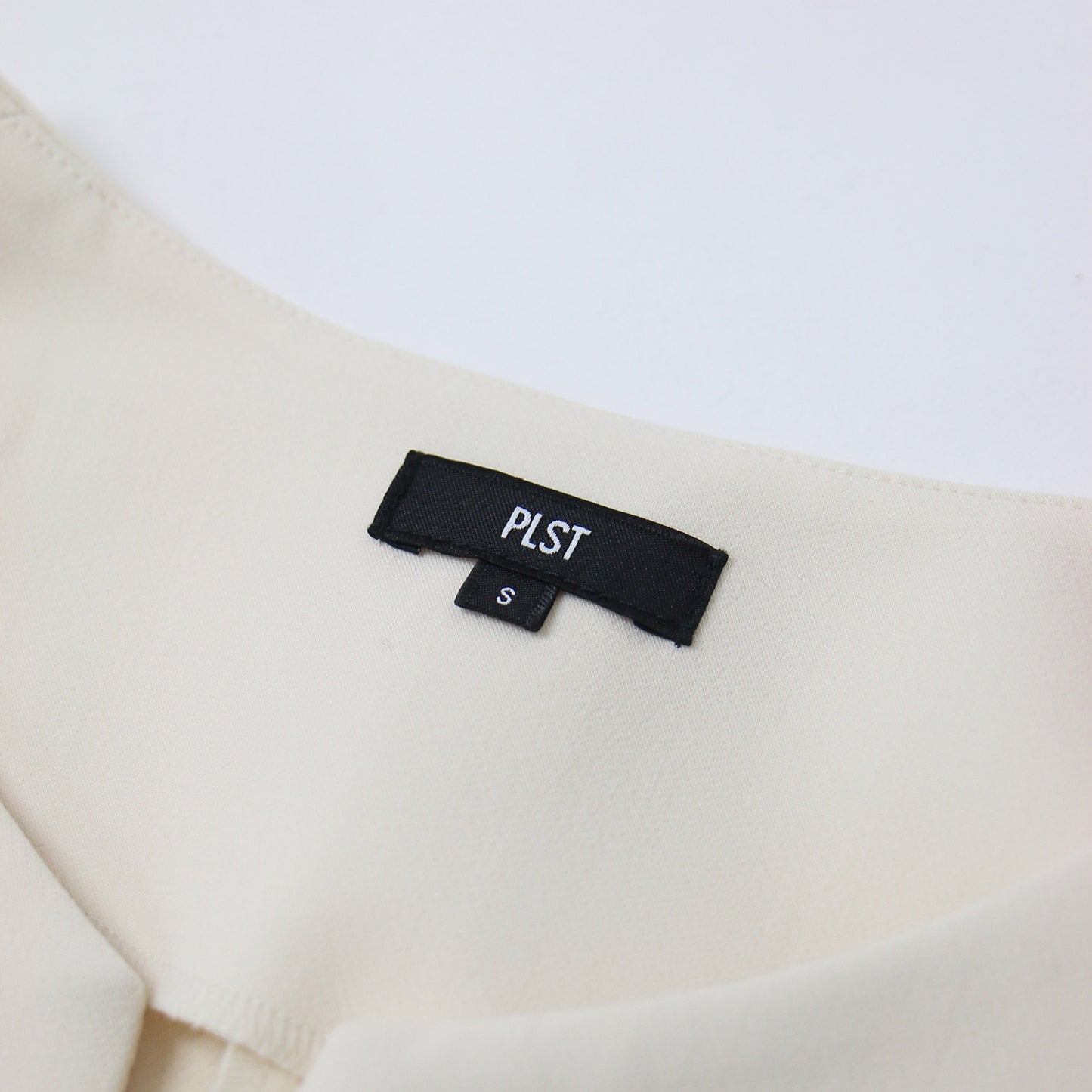 24春夏 フェイクパール ペプラム ブラウス セットアップ / テーパードパンツ 長袖 キーネック ウエストゴム