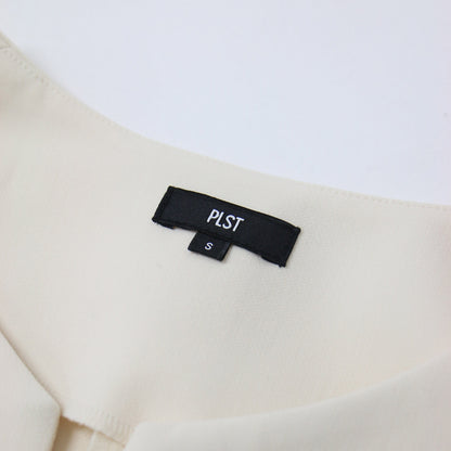 24春夏 フェイクパール ペプラム ブラウス セットアップ / テーパードパンツ 長袖 キーネック ウエストゴム