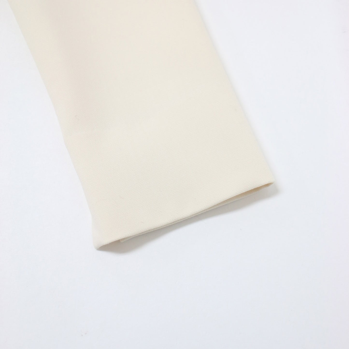 24春夏 フェイクパール ペプラム ブラウス セットアップ / テーパードパンツ 長袖 キーネック ウエストゴム