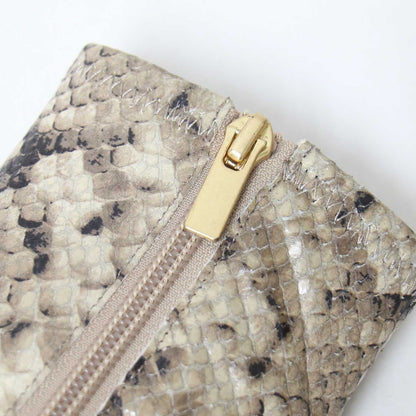 GRISE 6cm レザー オブリークフィット ショート ブーツ / 太ヒール パイソン柄 型押し