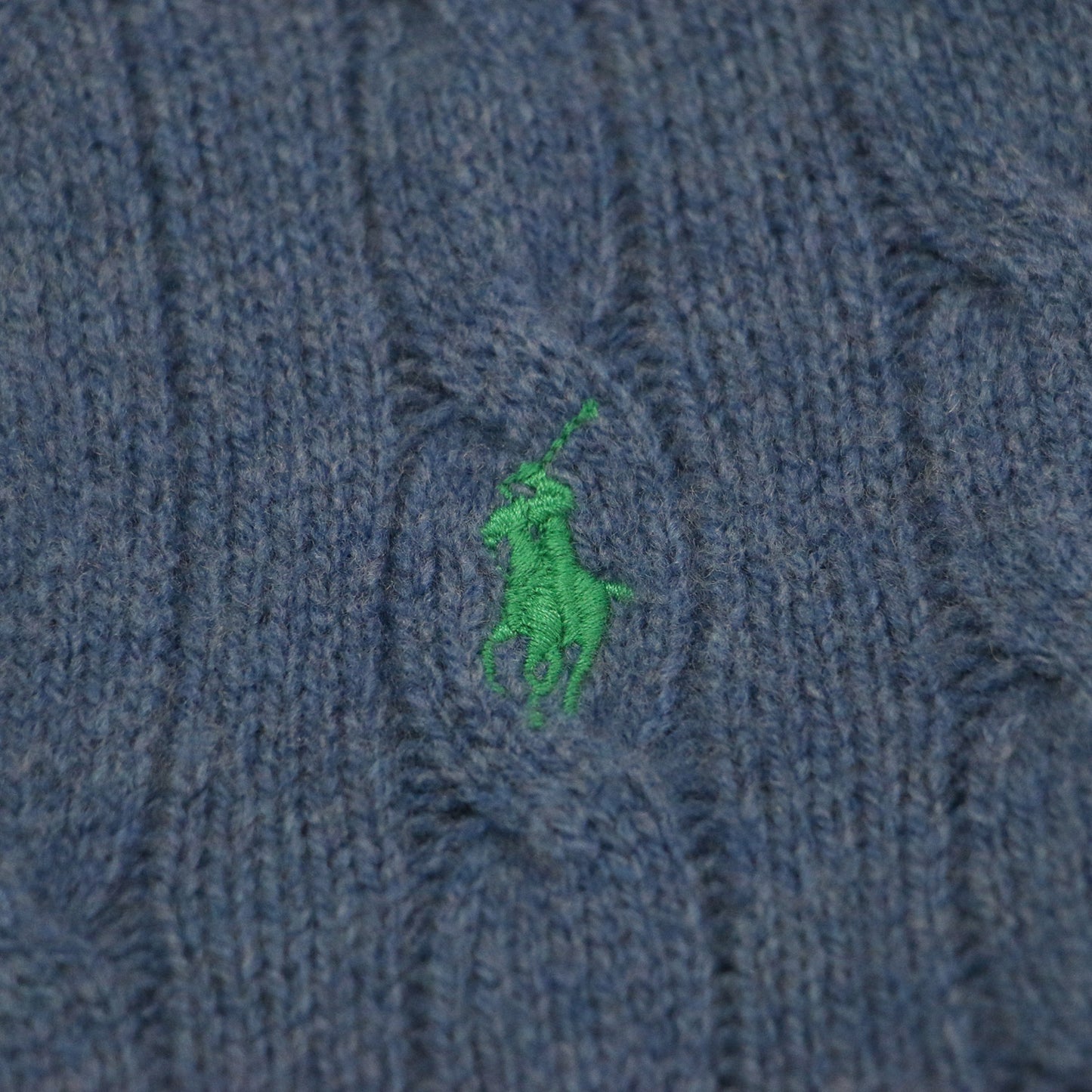 ポニー 刺繍 ケーブルニット / プルオーバー 長袖 Vネック コンパクト ロゴ ハイゲージ ウール カシミヤ