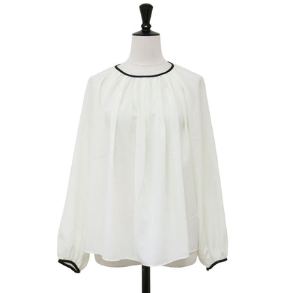 リキッドジョーゼット ギャザーネック ブラウス / 長袖 バイカラー パイピング