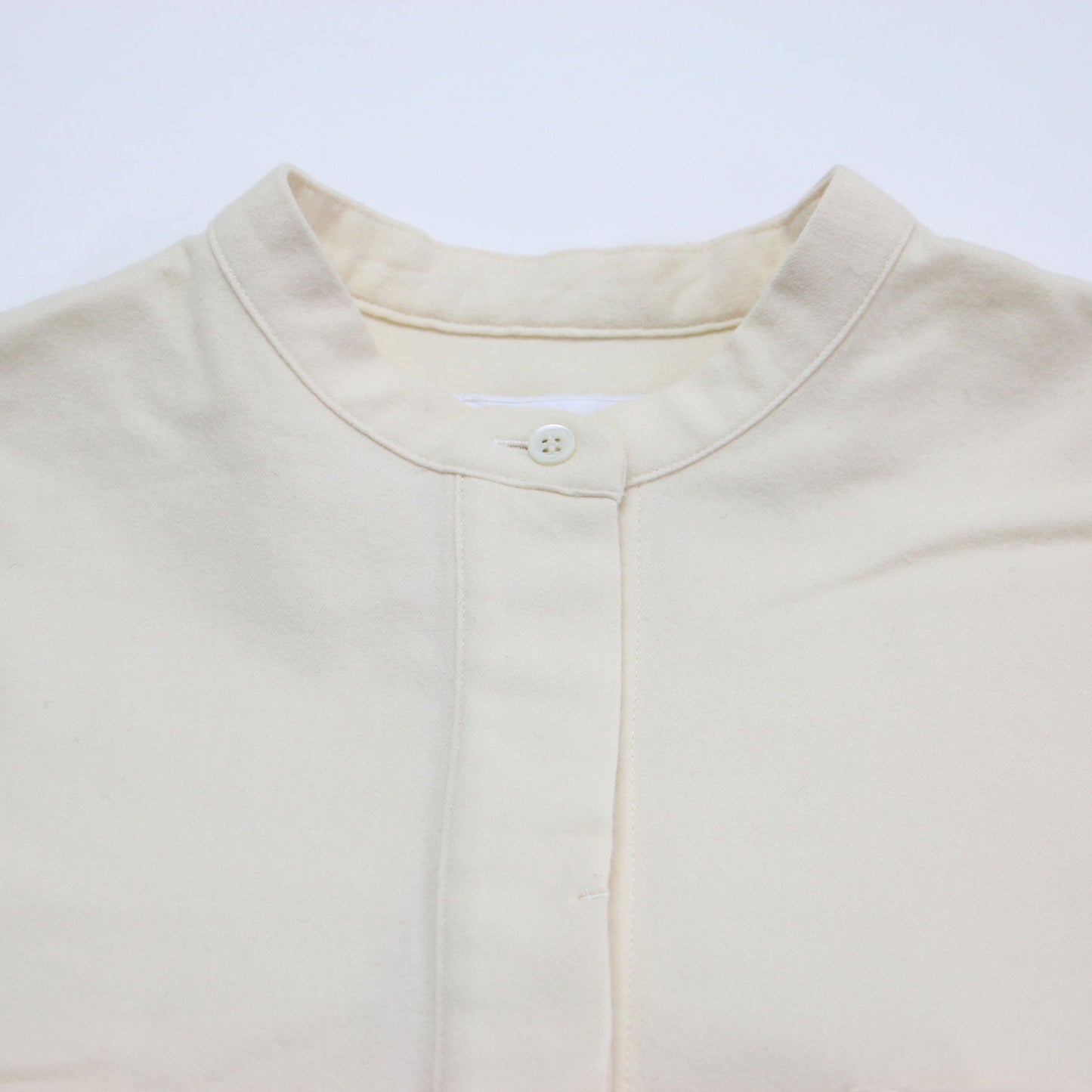 ウール ロング シャツワンピース / 長袖 スタンドカラー ロング丈 ボックスシルエット スリット