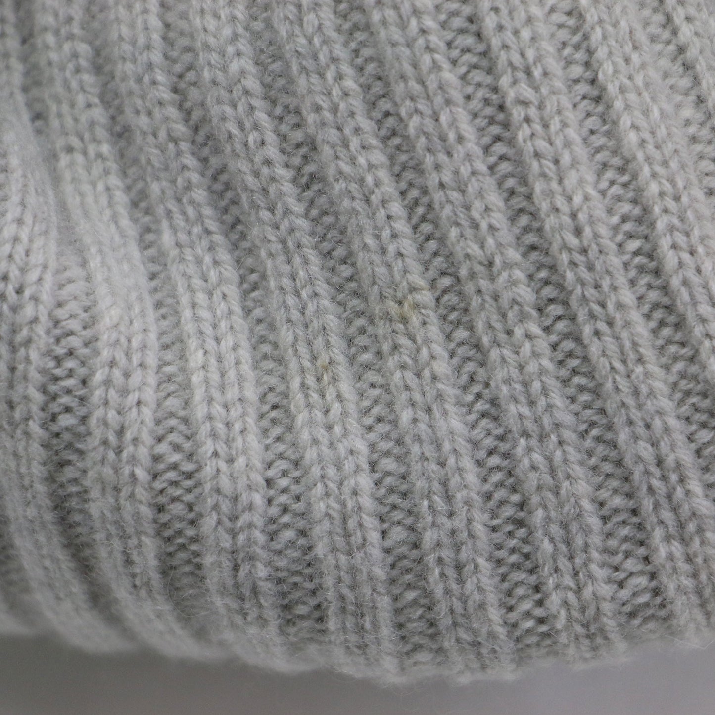 ウール カシミヤ リブ タートルネック ワンピース / 長袖 ミディ丈 ストレート ドロップショルダー スリット