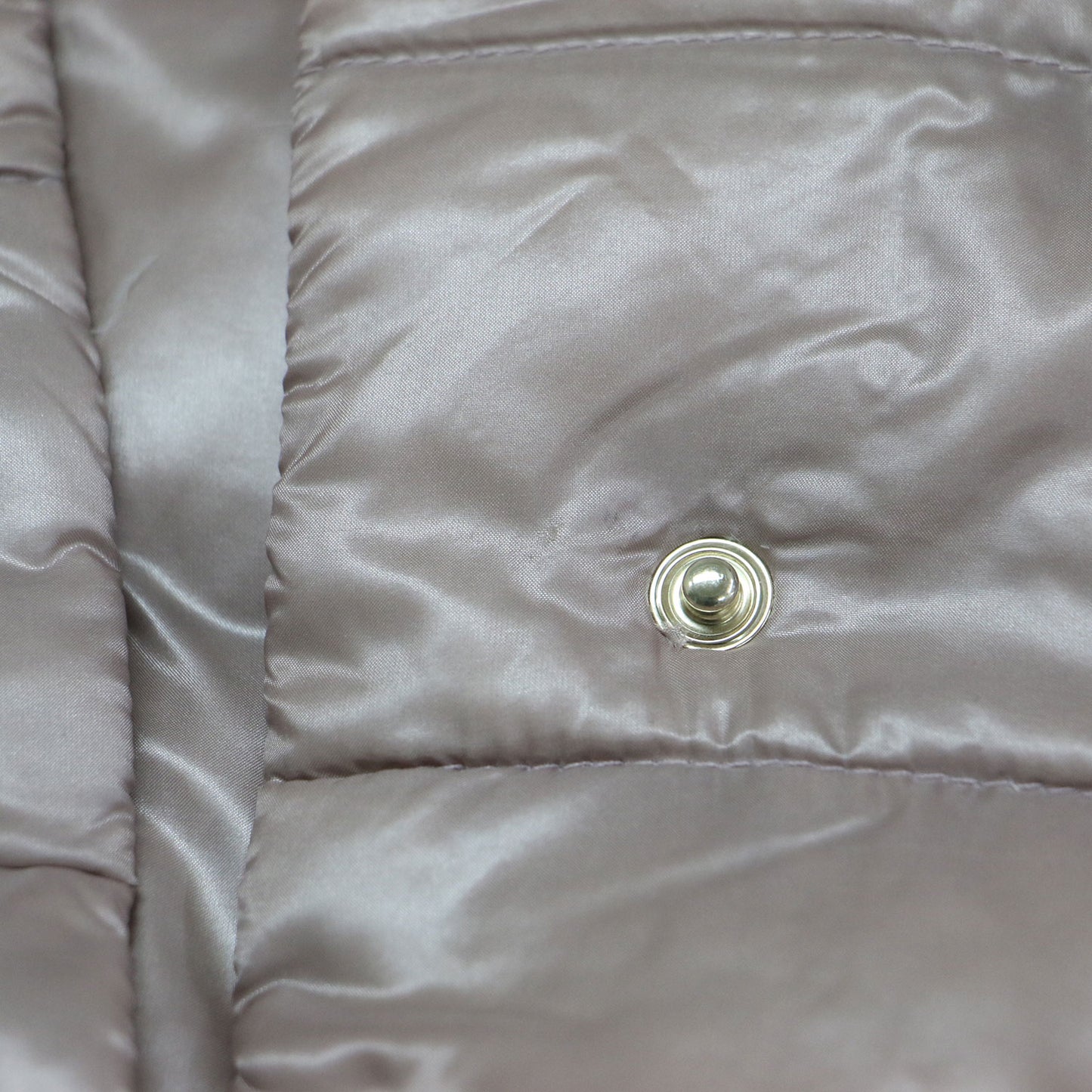 アミンタ キルティング ダウンジャケット / Aminta 7分袖 ファネルネック スナップボタン