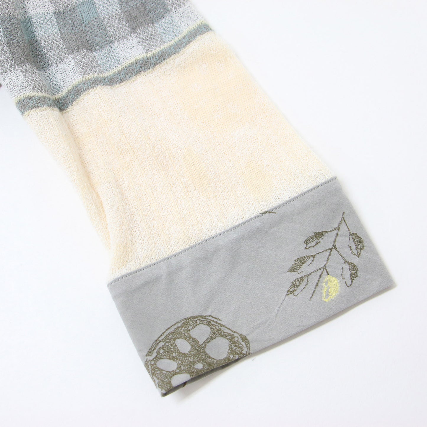 ニットコンビ 刺繍 ロング ワンピース / ボトルネック 7分袖 Aライン コットン ポリエステル 総柄