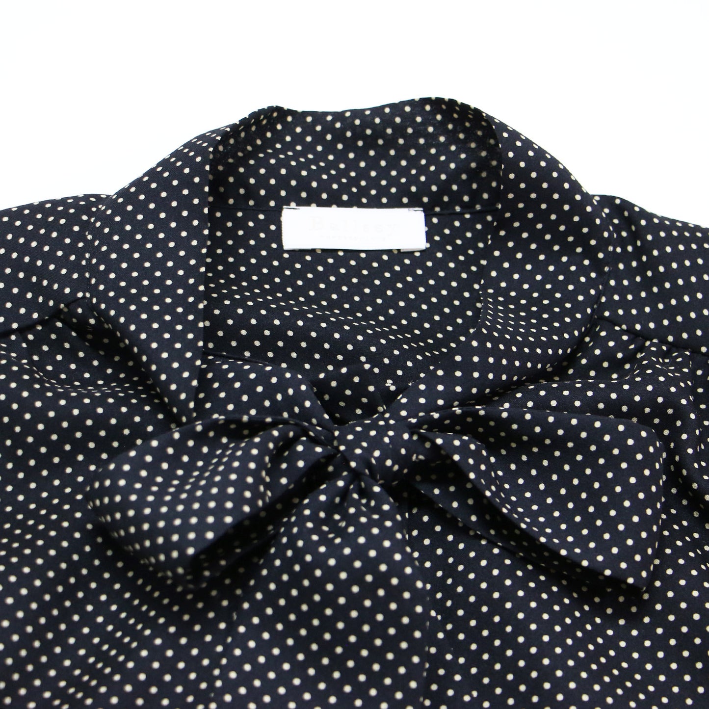 ミニドット プリント ボウタイ ブラウス / 長袖 バックサテン地 ギャザー