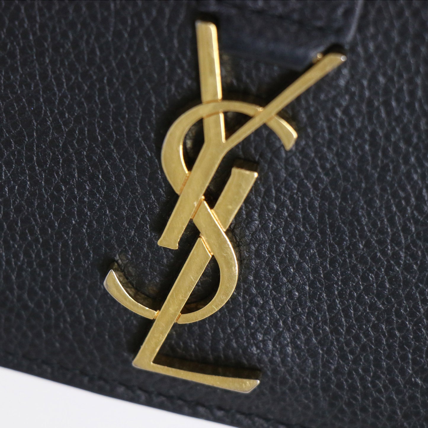 コンパクト ジップ ウォレット YSL ライン 532867 / 二つ折り財布 ロゴ カーフスキン レザー 牛革 本革