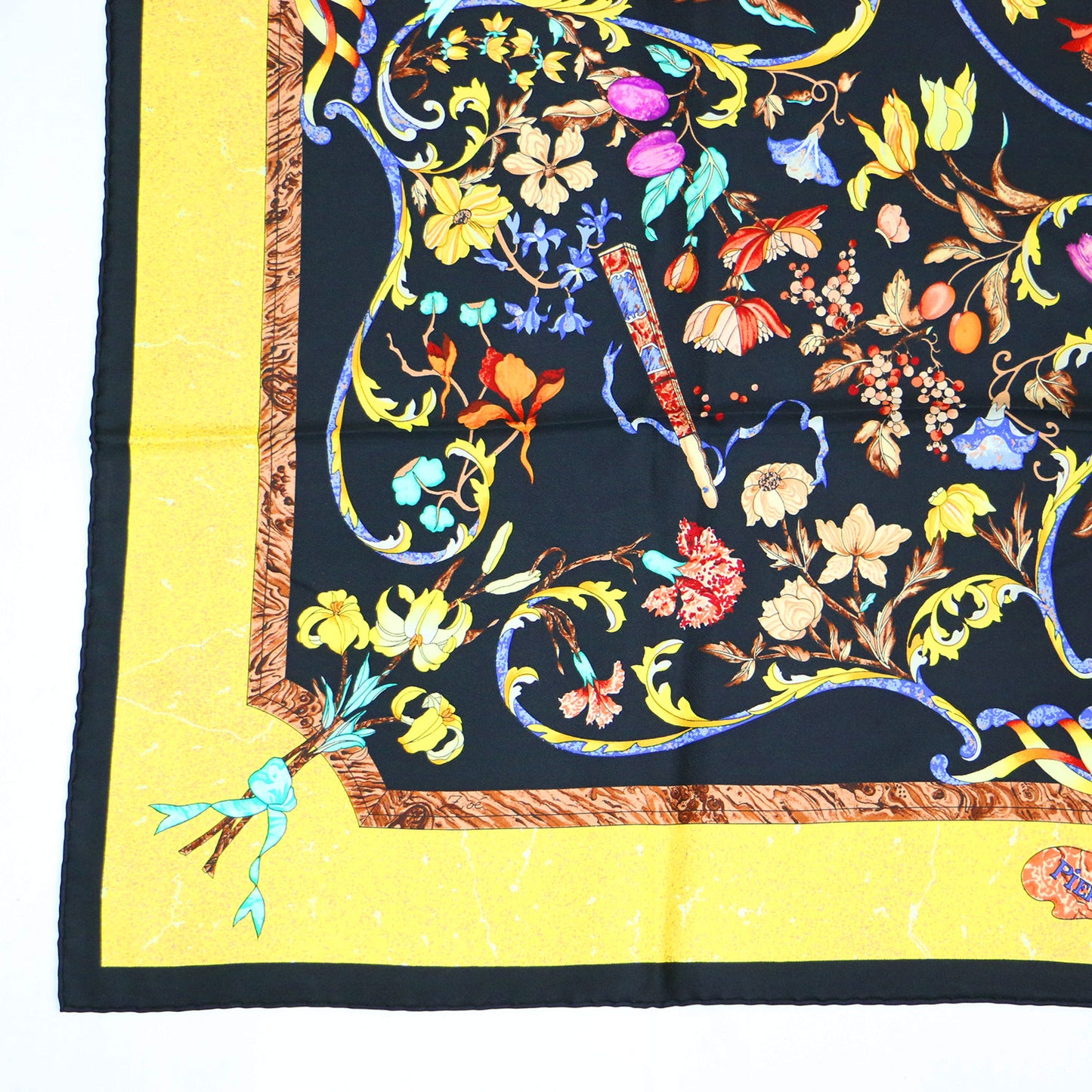 カレ90 シルク スカーフ 東洋の石と西洋の石細工 / PIEPRES d ORIENT et d OCCIDENT 大判 正方形