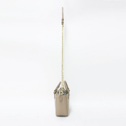 24春夏 チェーン ショルダーバッグ SB1WG0046 P4348 / 5AC TOTE HORIZONTAL 2WAY ハンドバッグ 巾着 カレンダータグ ナンバリングタグ レザー 牛革