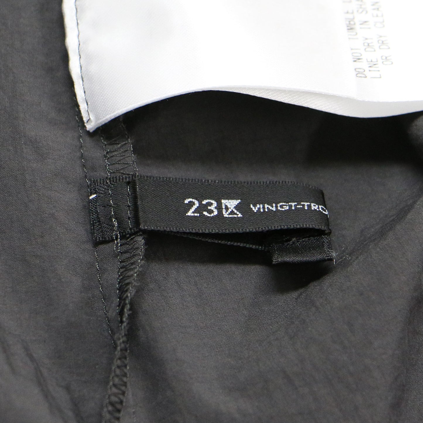 ナイロン タスラン ラッフルカラー ブラウス / シャツ Vネック 長袖 フリル ギャザー