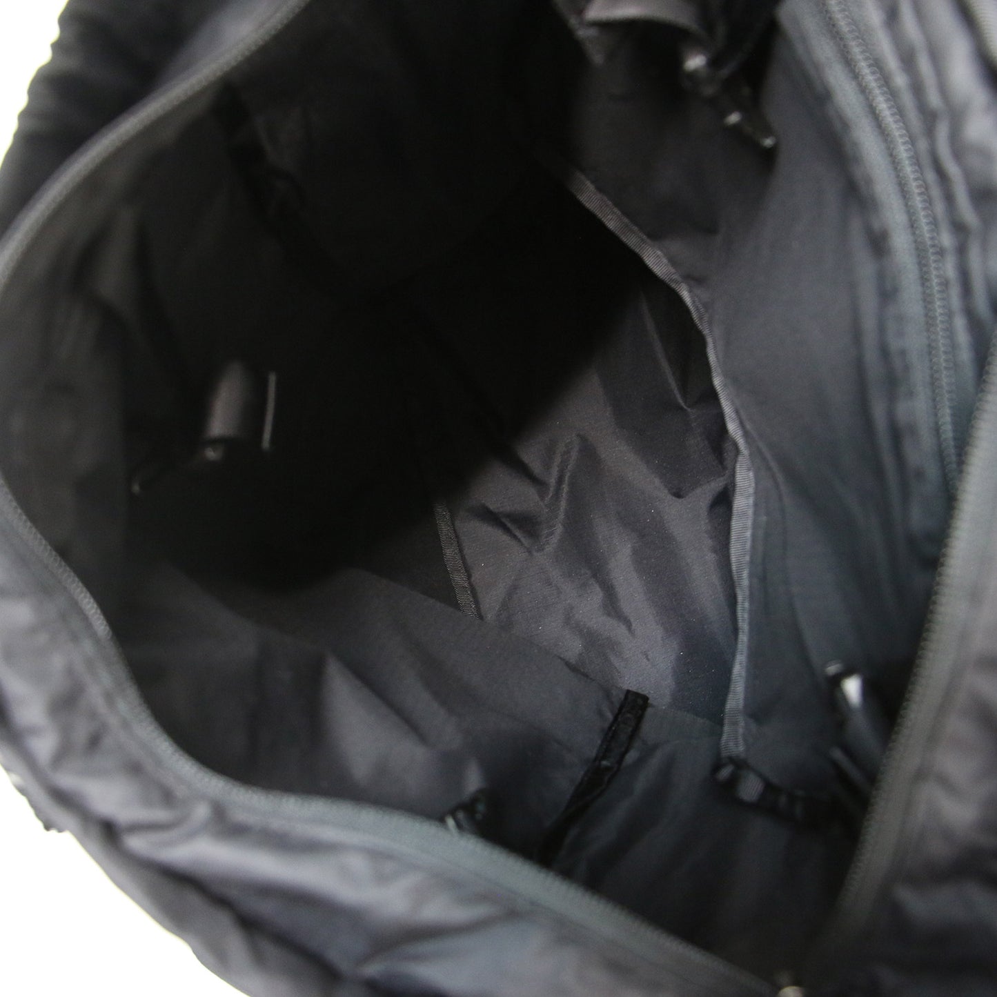 ウルトラライト ブラックホール トート パック 27L / バッグ リュック 2WAY リップストップ ロゴ ナイロン