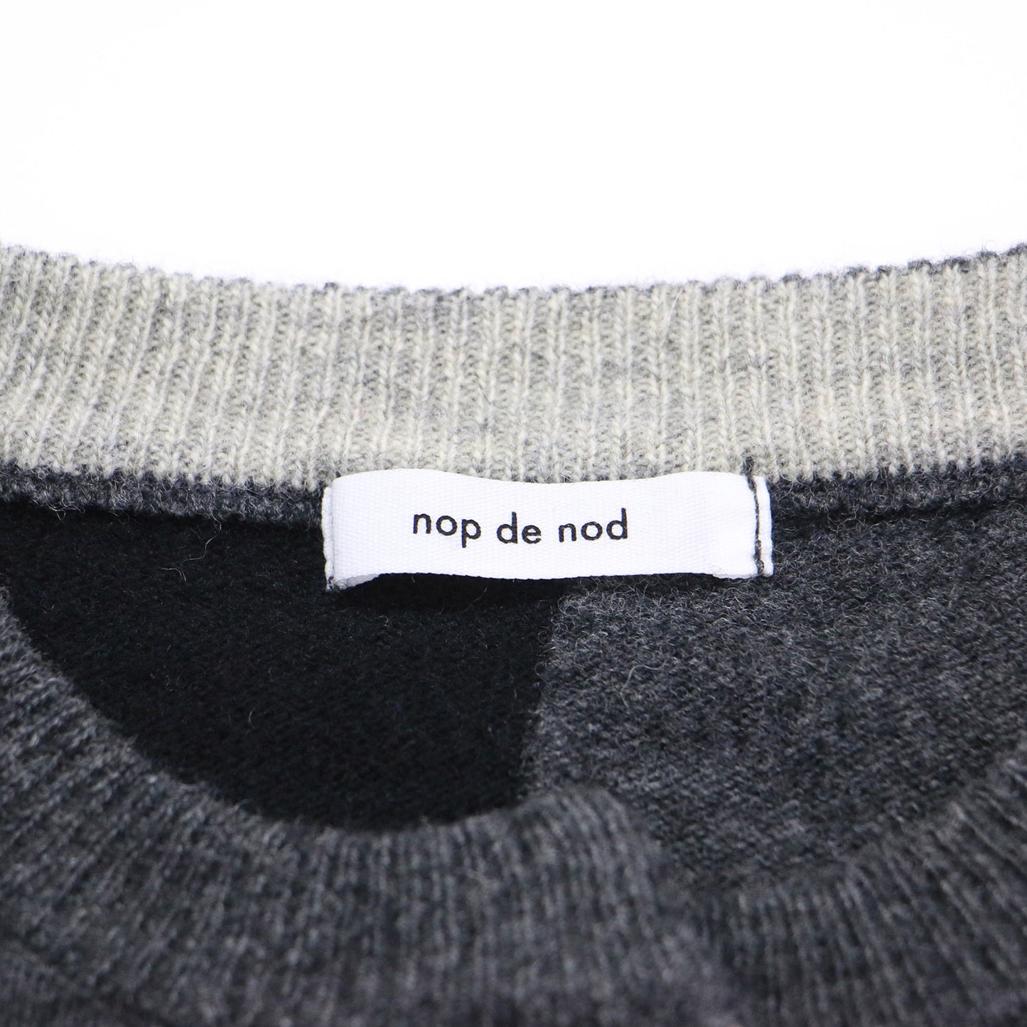 24秋冬 misc エキストラファインメリノ クルー ワイド カーディガン / ニット 長袖 バイカラー アシンメトリー ウール