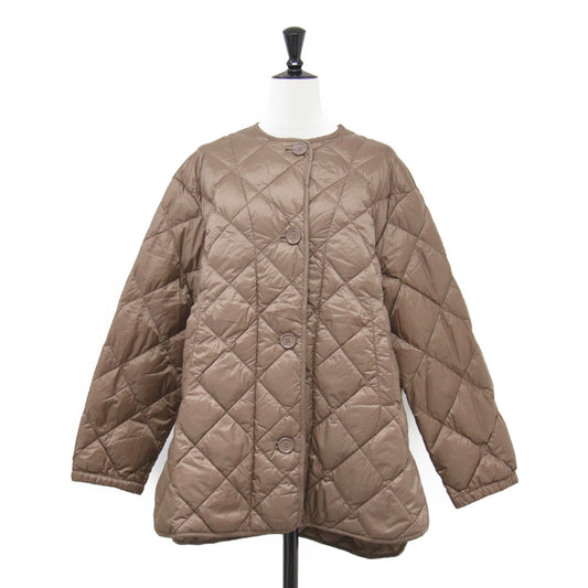 ノーカラー キルティング ダウンコート / The Cube ジャケット 長袖 クルーネック ミドル丈 ギャザー スリット