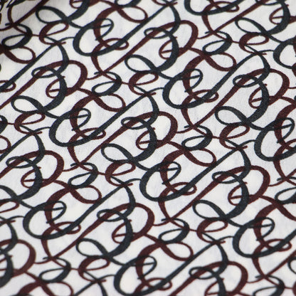 24秋冬 BBカリグラフィプリント タックネック ブラウス / 11014401035 / プルオーバー 長袖 キャンディースリーブ ギャザー