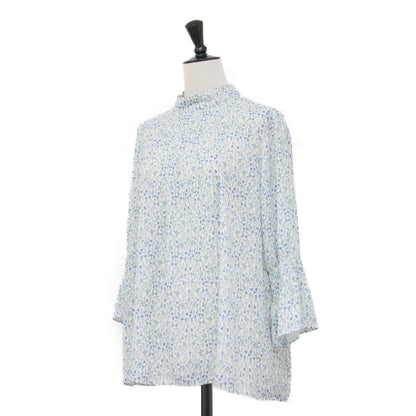 スノーブルーガーデン シャーリング ブラウス / Snowblue Garden 七分袖 スタンドネック 小花柄 フラワー ギャザー