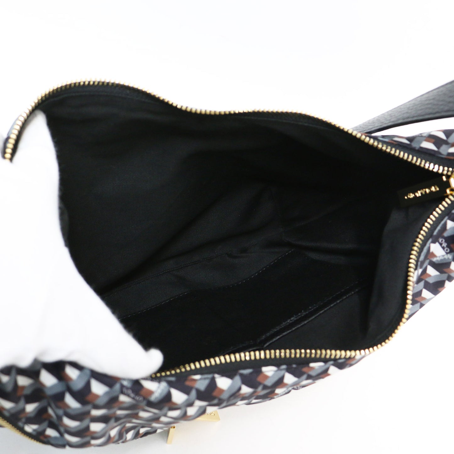 モノグラム柄 ショルダーバッグ / クロスボディ 肩掛け プリント ナイロン