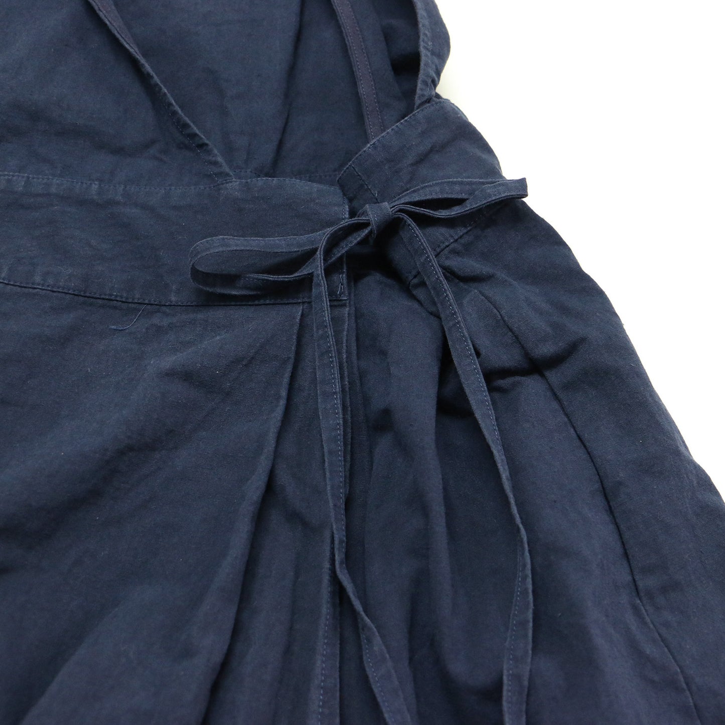 コットン ヘンプ ラップ ワンピース / ジャンパースカート Vネック ロング ノースリーブ タック Aライン