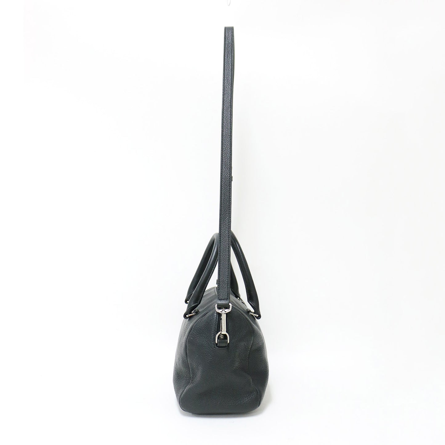 カウレザー 2WAY ボストン バッグ / ショルダーバッグ ハンドバッグ メタルロゴ 肩掛け 斜め掛け