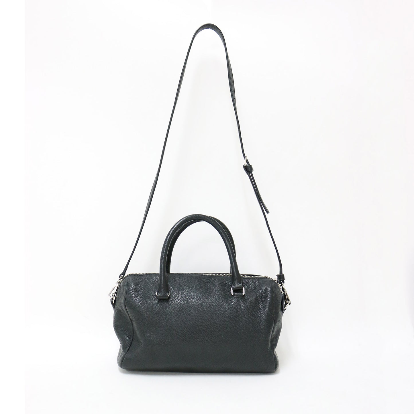 カウレザー 2WAY ボストン バッグ / ショルダーバッグ ハンドバッグ メタルロゴ 肩掛け 斜め掛け